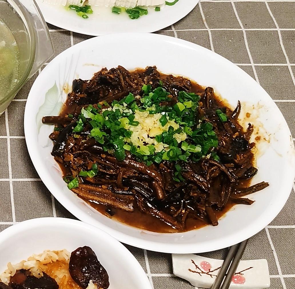 厨师长教你：“响油鳝丝”的家常做法，味道非常赞