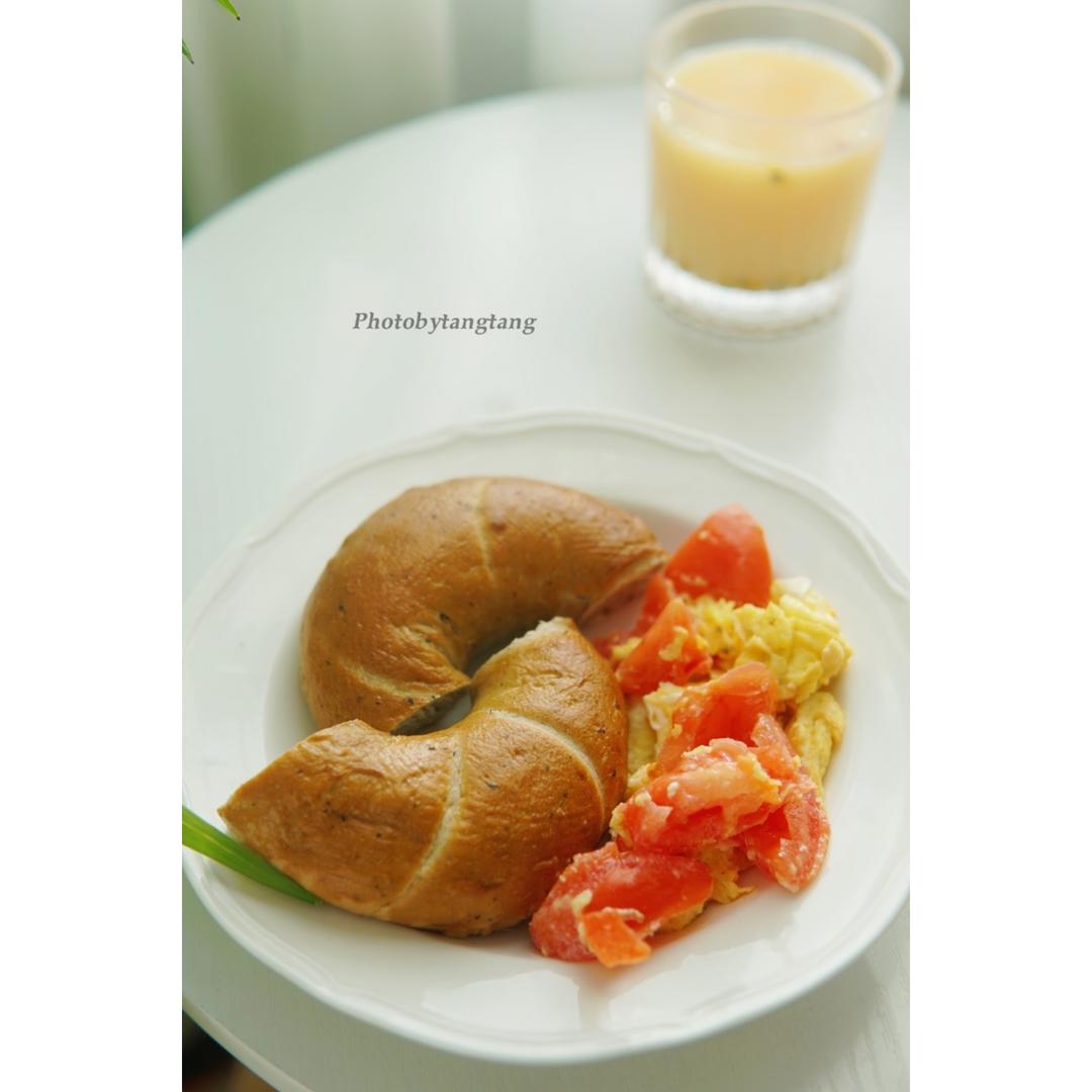 黑芝麻全麦贝果