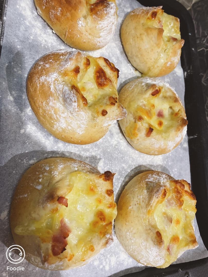 全麦芝士熔岩面包