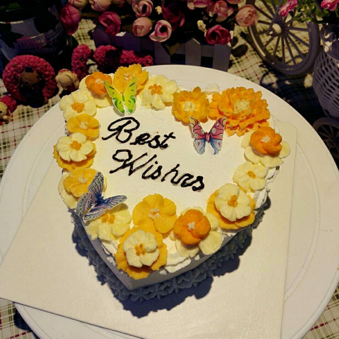 cherish-70做的心形裱花奶油蛋糕