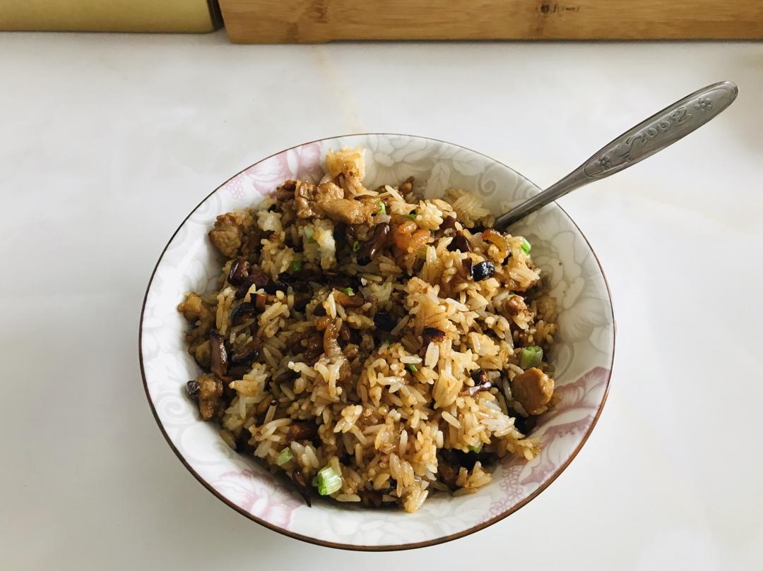 香菇肉丁油饭