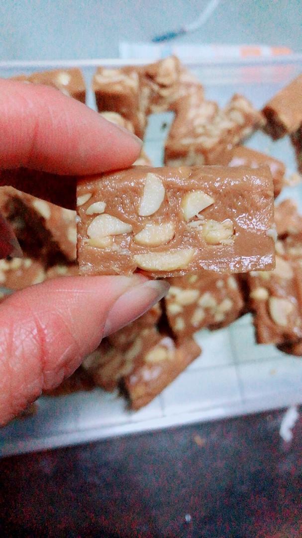 消耗奶油大户—-少糖版坚果咸焦糖太妃糖（含操作小视频）