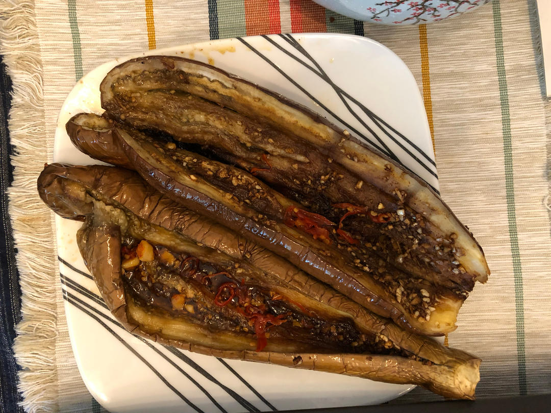蒜香烤茄子