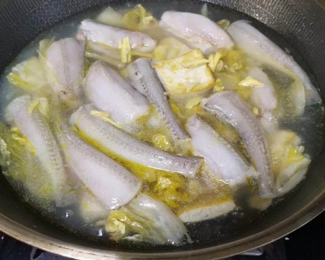 酸菜豆腐龙头鱼汤
