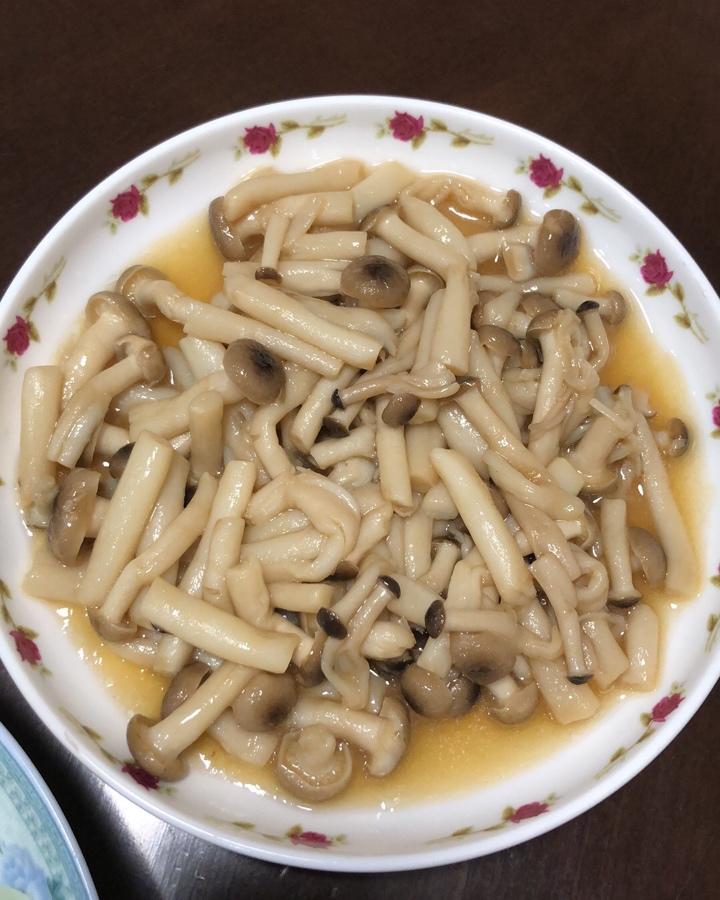 清炒蟹味菇