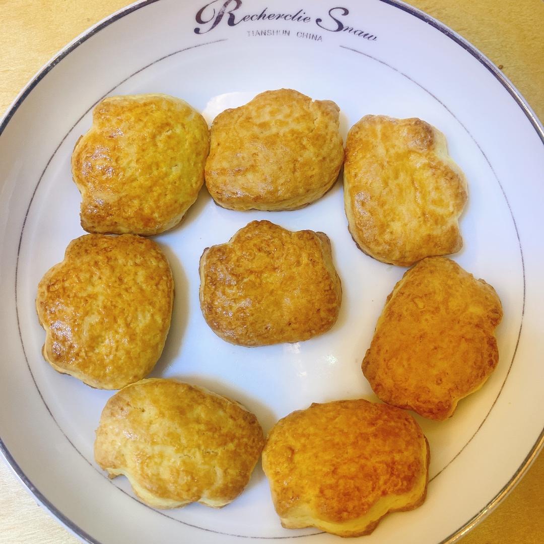 消耗打开的淡奶油，司康(最简单的点心)