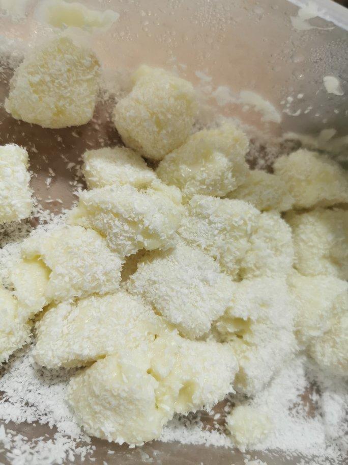 比85℃好吃百倍的椰蓉牛奶小方