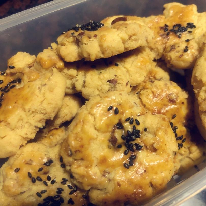 轻轻一按就碎掉的原味桃酥（不输猪油版）