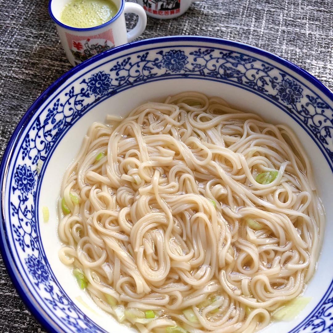 最美不过那碗阳春面