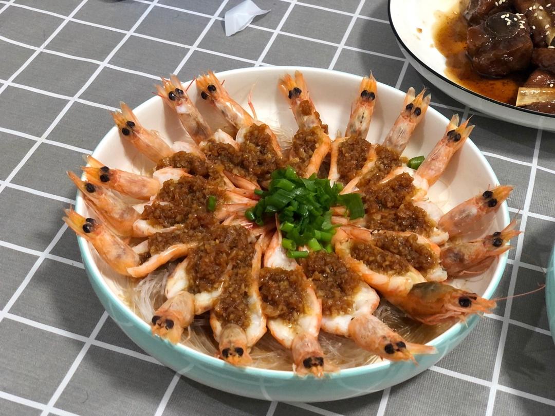 蒜蓉粉丝蒸虾