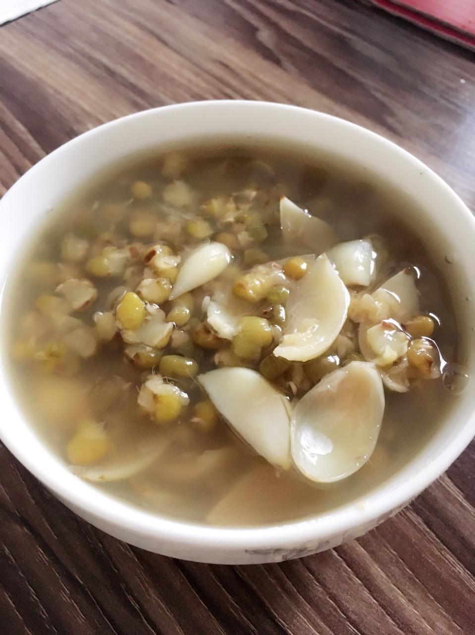 冰糖绿豆百合汤
