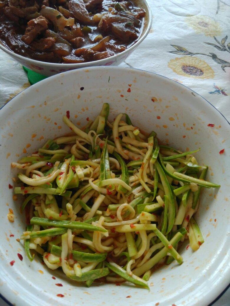 【生拌西葫芦】