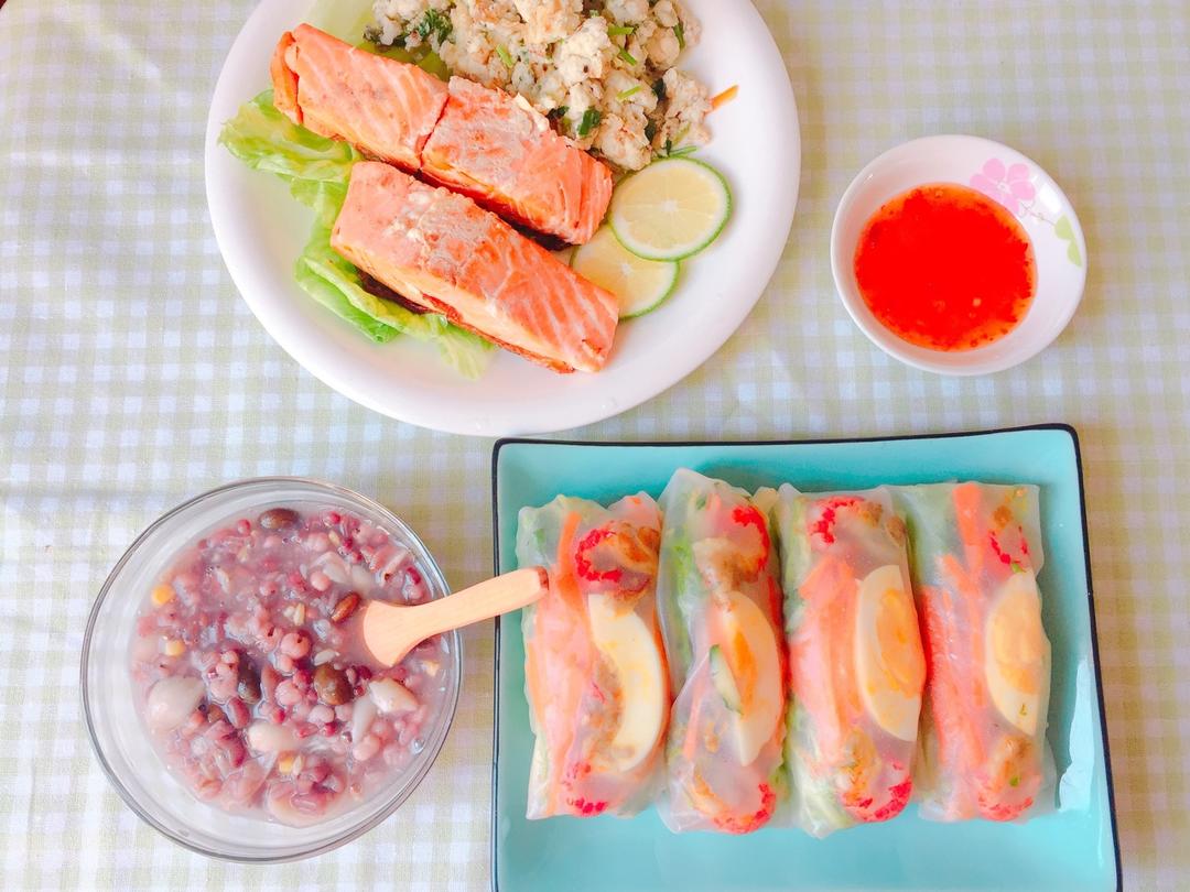 每天，叫醒我的是早餐