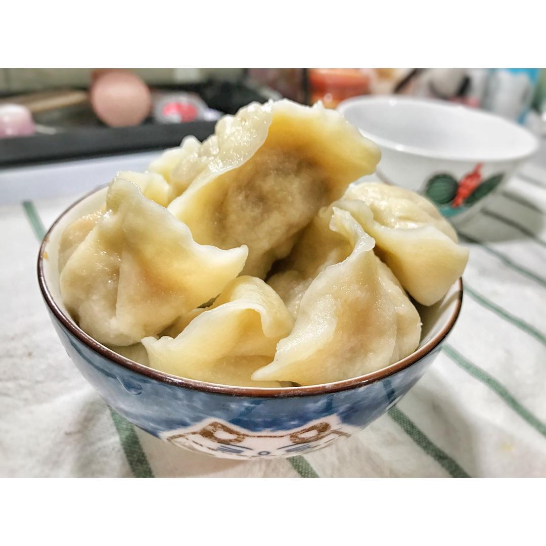 让我们红尘作伴，吃的白白胖胖~ 吃吃吃。