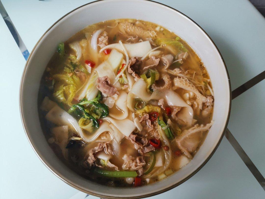 酸辣肚丝汤
