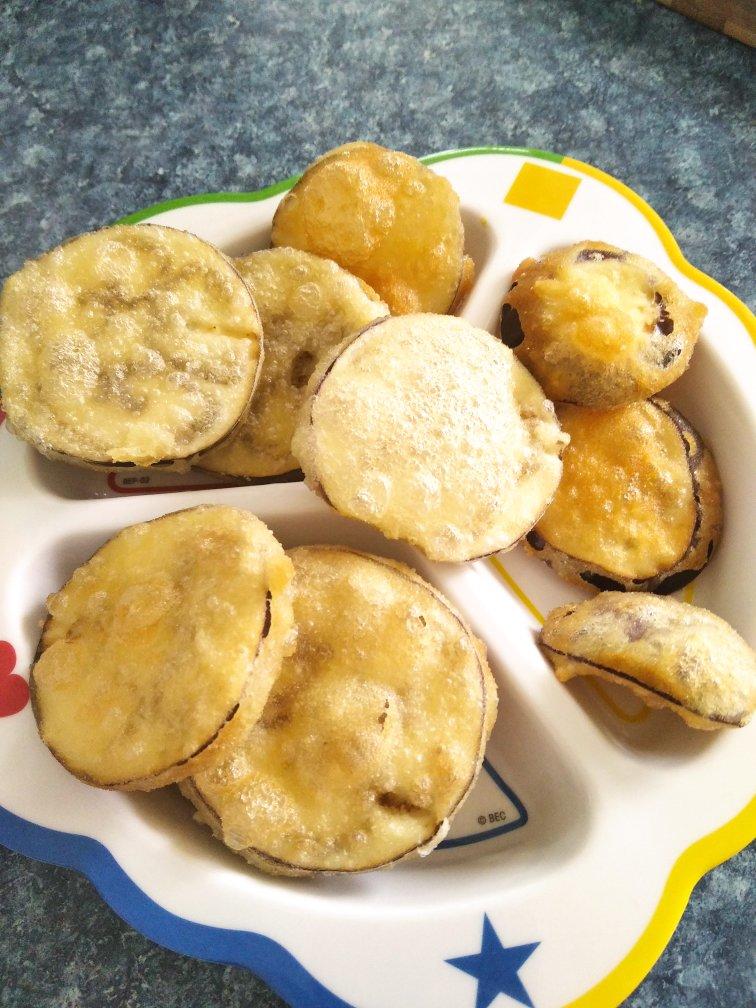 油炸茄子片(油炸茄子、金灿灿、外焦里嫩)