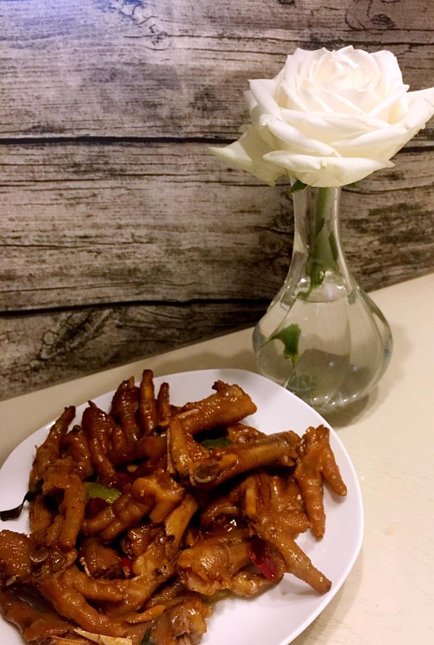 香辣烧鸡爪