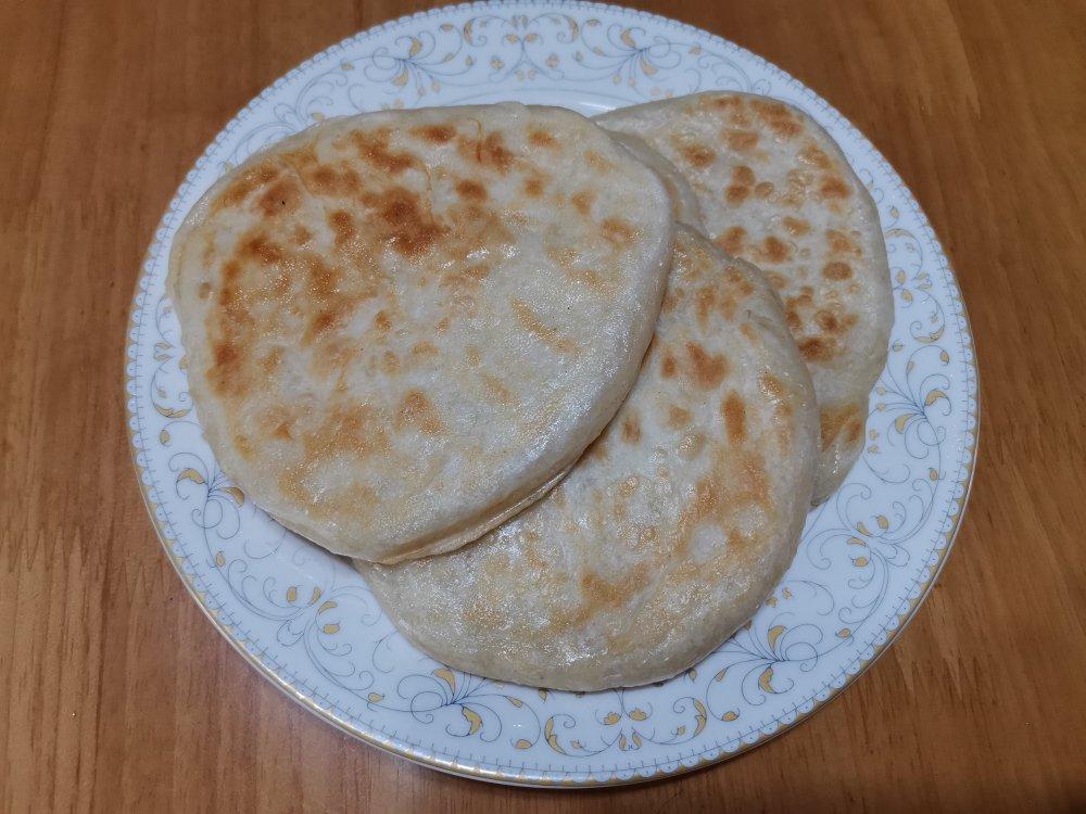 不用烤箱的椒盐火烧 酥饼 酥到掉渣 不用醒面不用发面 做法简单 附细节视频详解