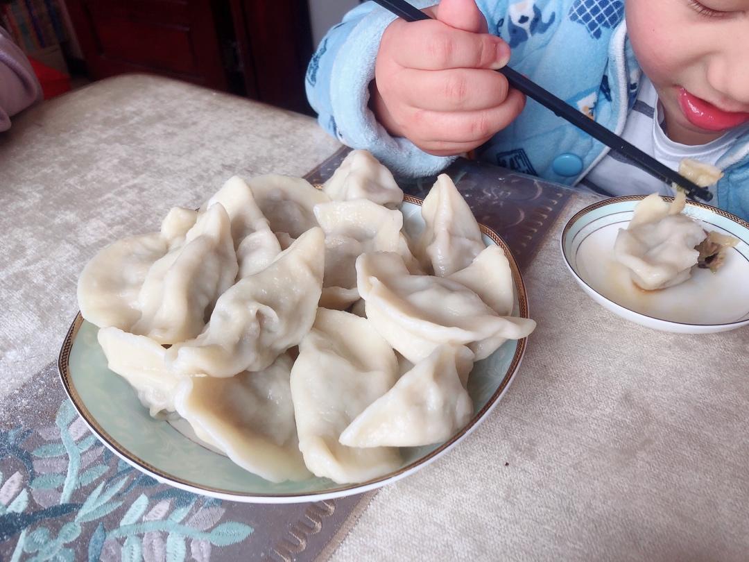 芹菜猪肉馅儿饺子