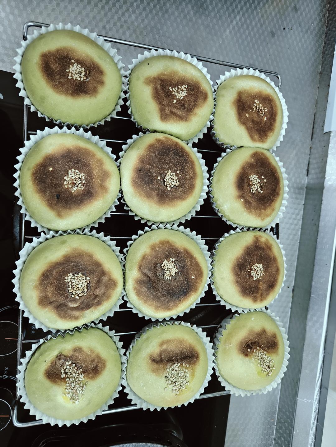 抹茶红豆花朵面包