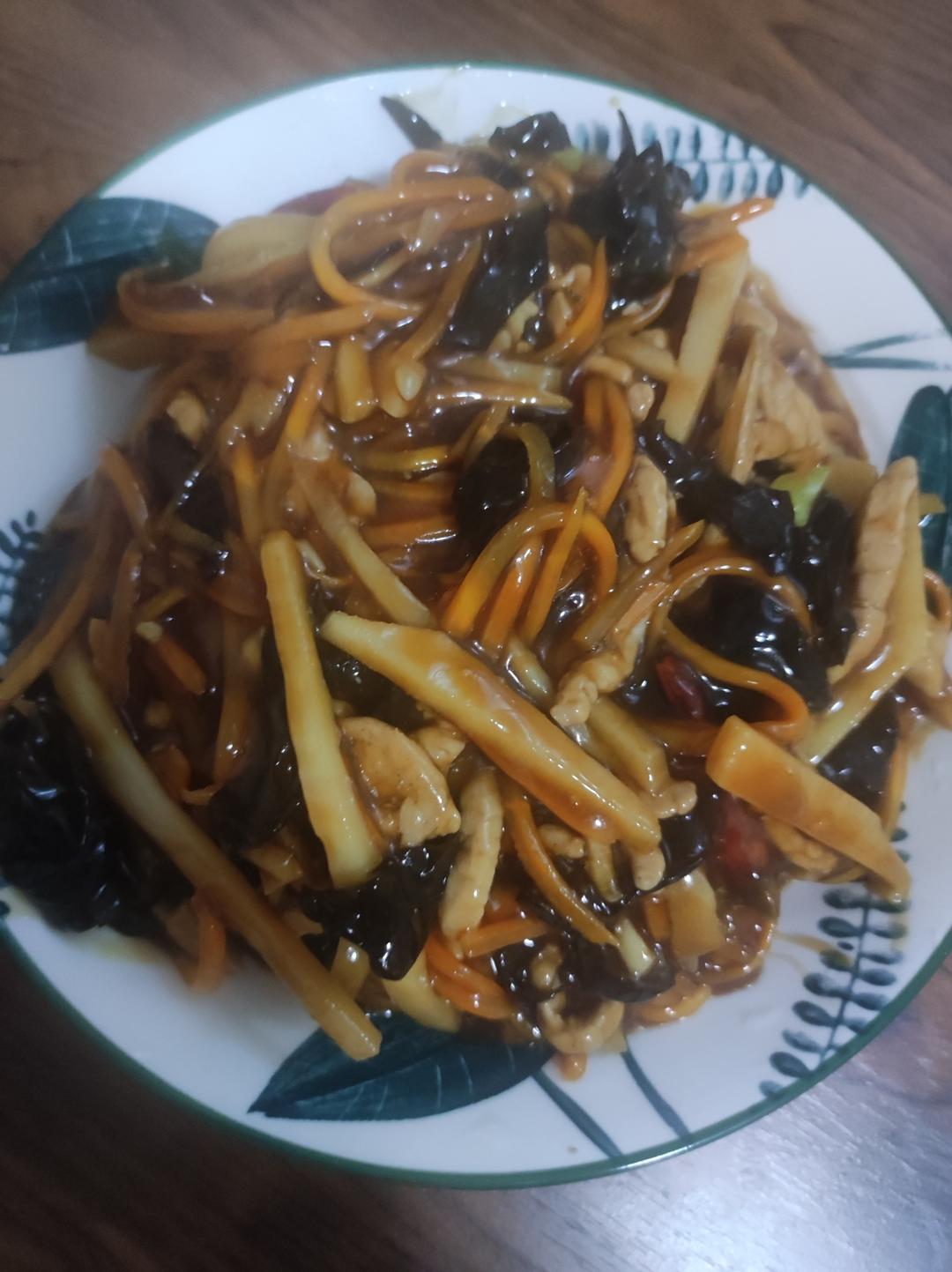 鸡胸肉做鱼香肉丝（美食家大雄版）