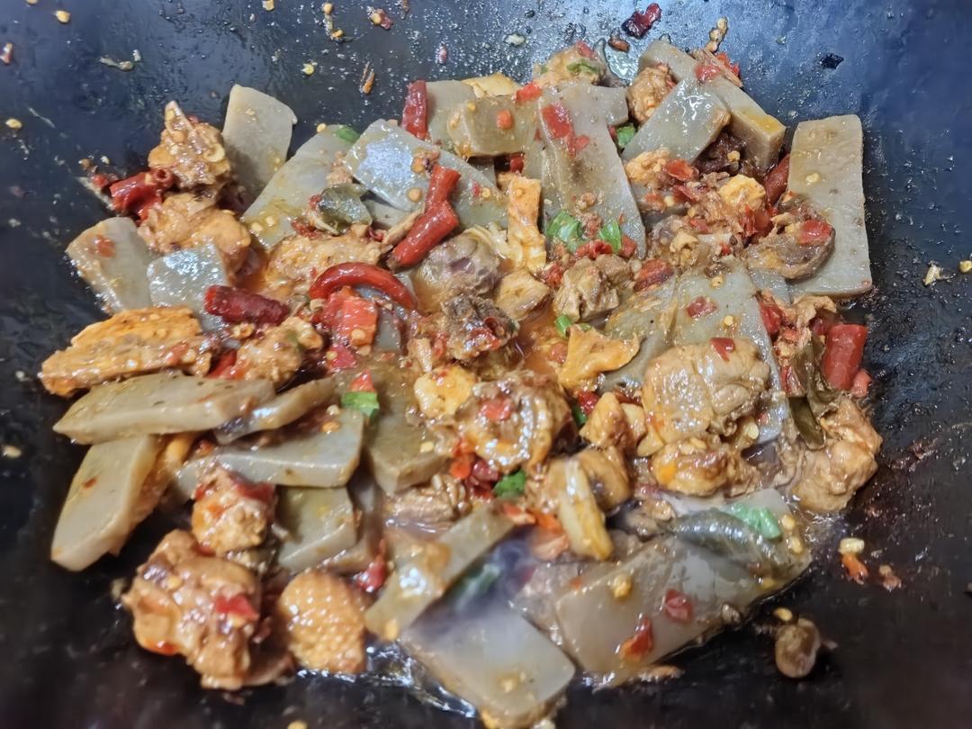 魔芋烧鸭（好吃到汤都不忍倒掉）