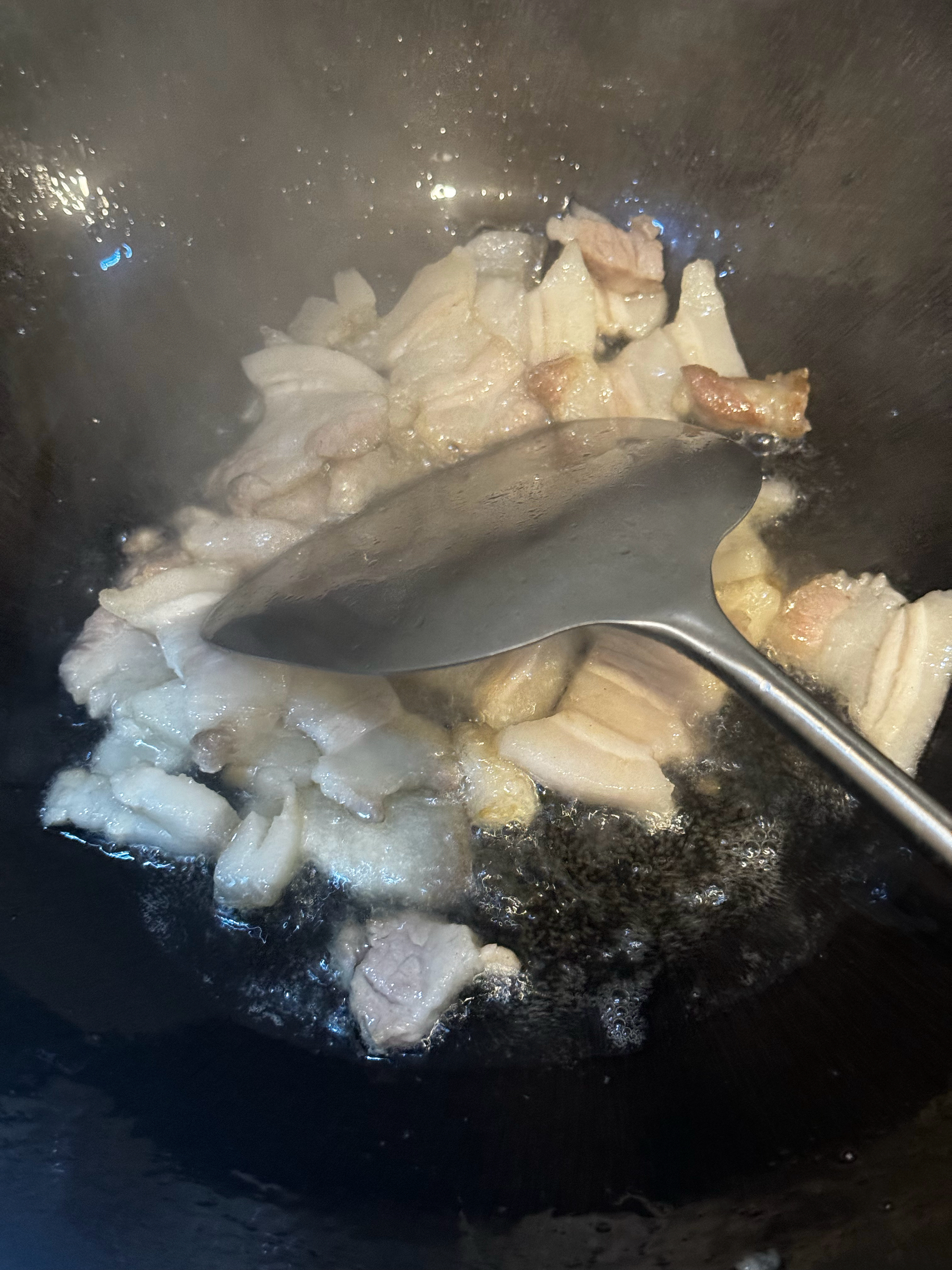 狂炫两碗饭🍚辣白菜土豆片的做法 步骤2