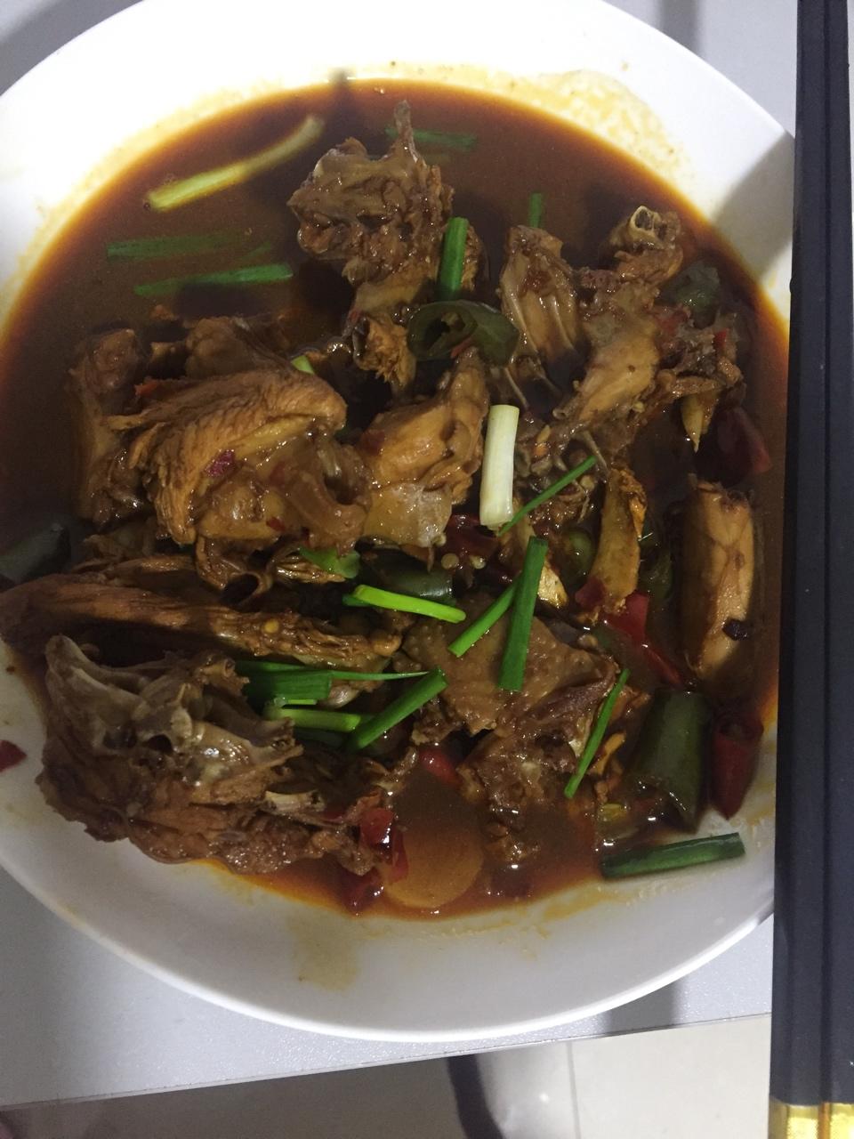 香干木耳炒鸡壳