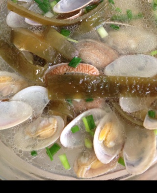 蛤蜊海带豆腐汤