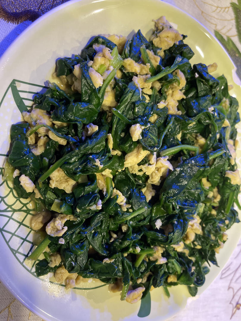 菠菜炒鸡蛋