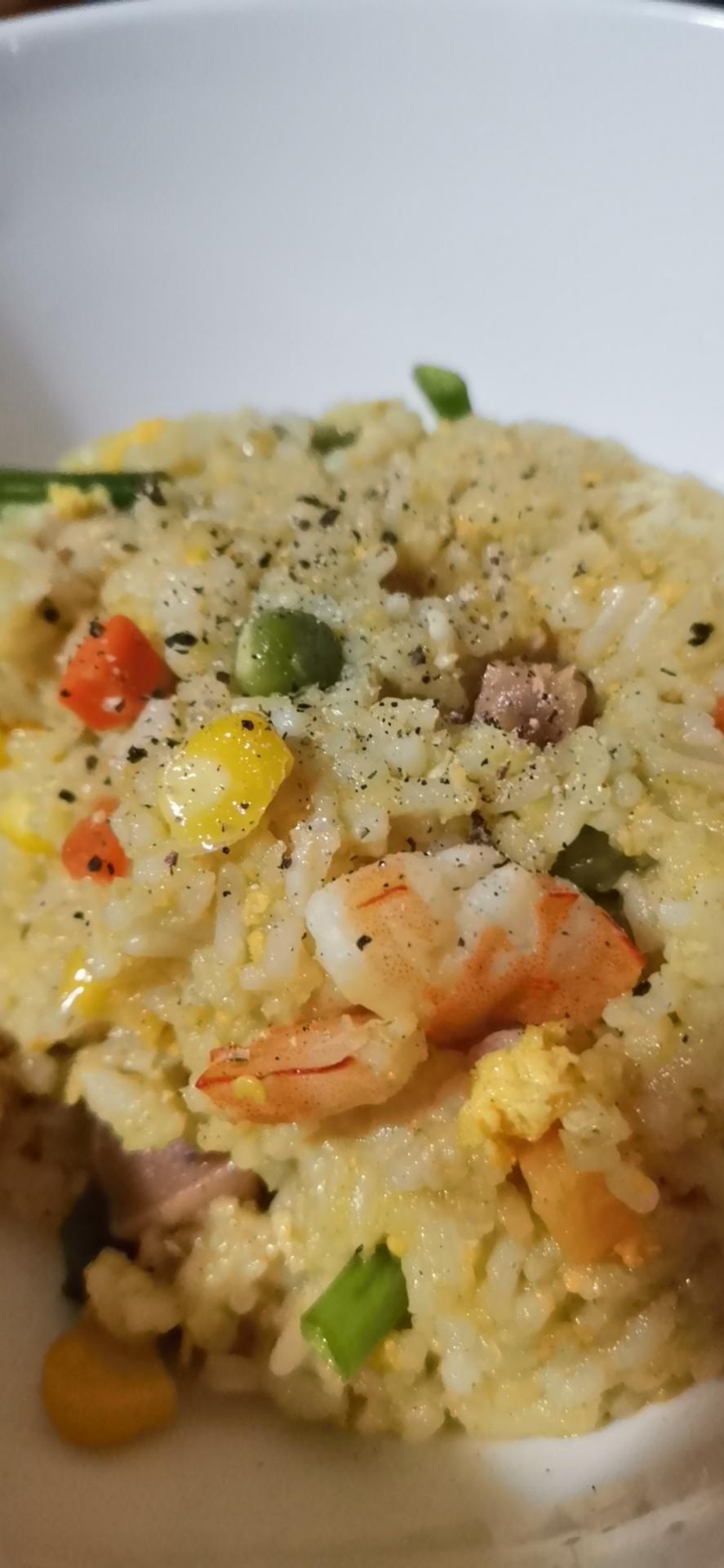 翻滚吧💥虾仁咖喱炒饭