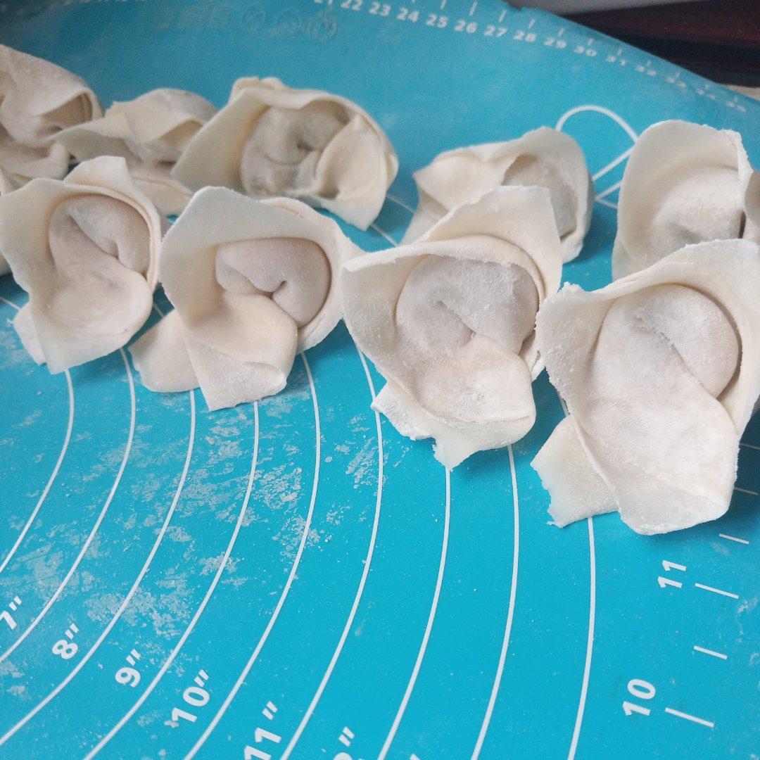 馄饨（两种包法）