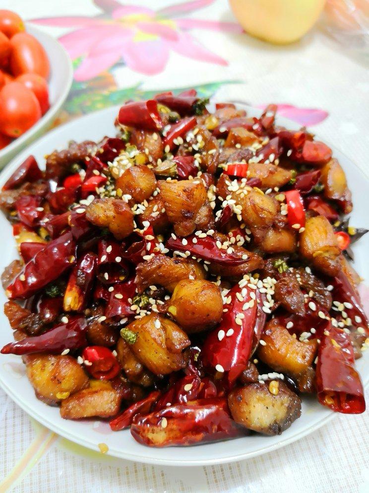 眉上末梢做的辣子鸡