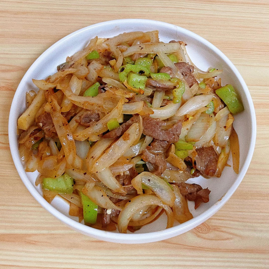 青椒洋葱爆炒牛肉的做法 步骤1
