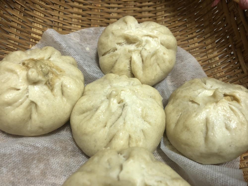 荠菜包子