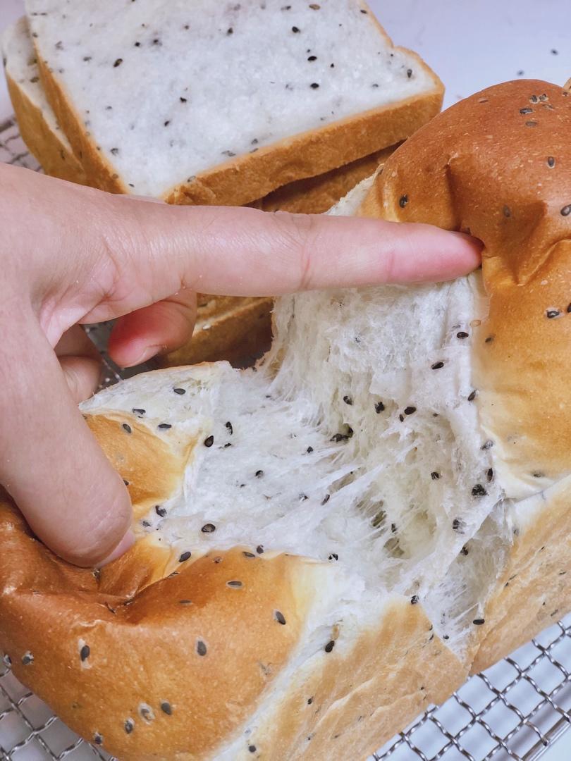 ✔️越嚼越香de黑芝麻咸吐司