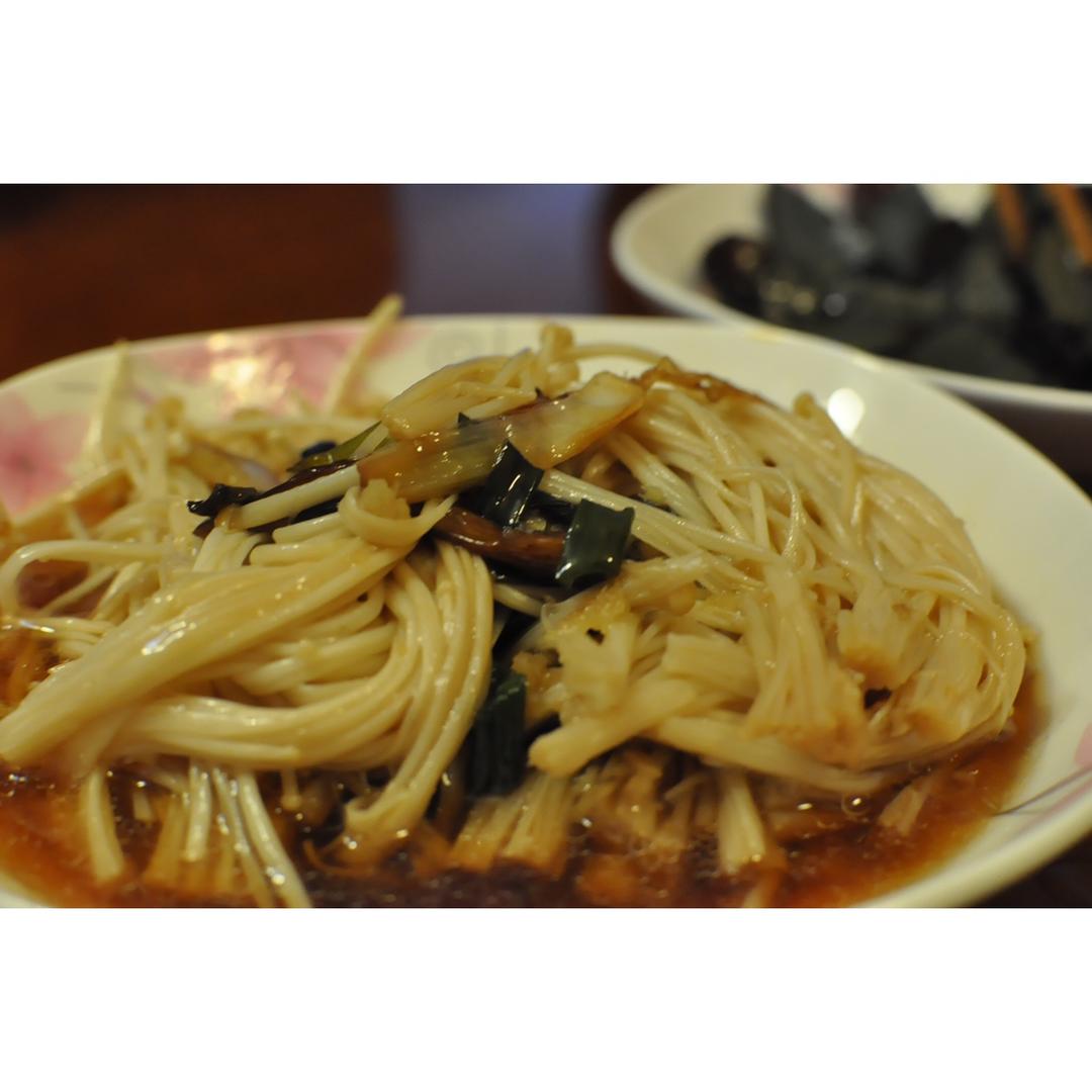 葱油蒸金针菇