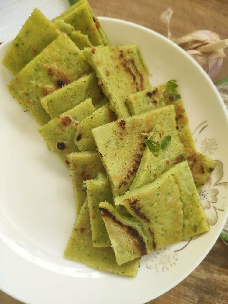 芹菜叶鸡蛋饼