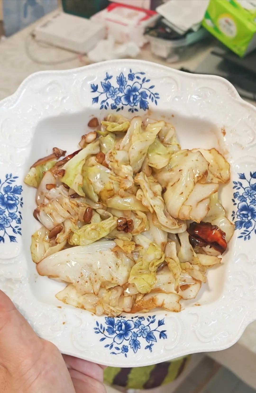 ❗拿肉都不换的手撕包菜，5分钟快手家常菜🔥