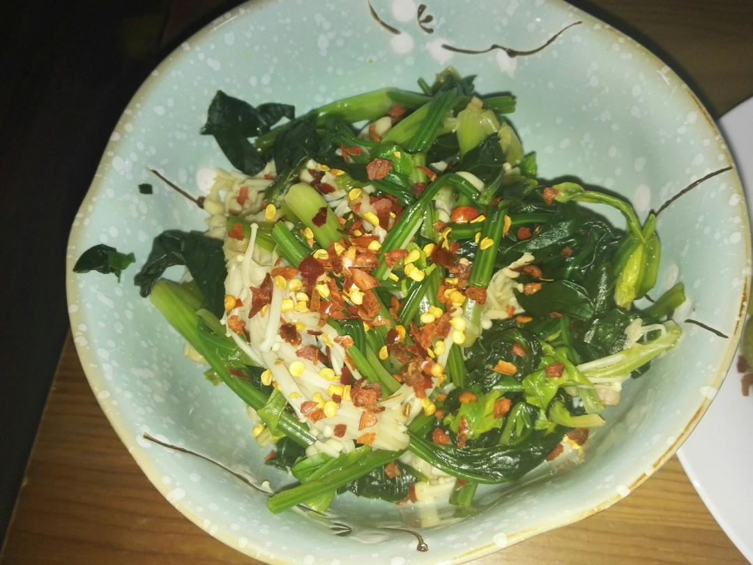 凉拌菠菜金针菇