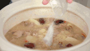 秋季食补多煲汤，这一锅特别温补润燥~的做法 步骤6