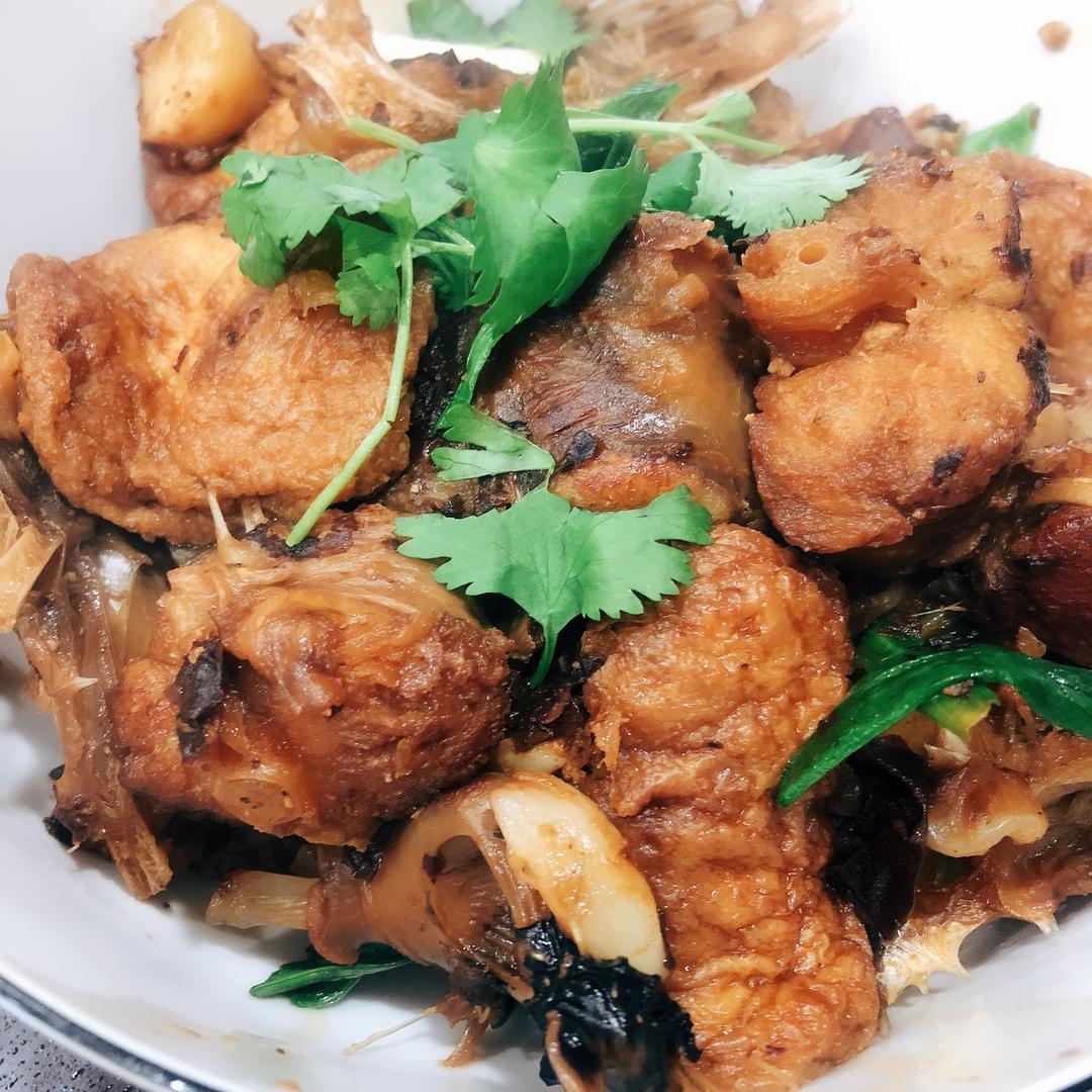 这么做《中餐厅》里的砂锅鱼头煲，超简单！