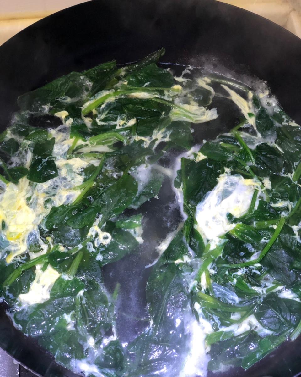 鲜蛋花菠菜汤