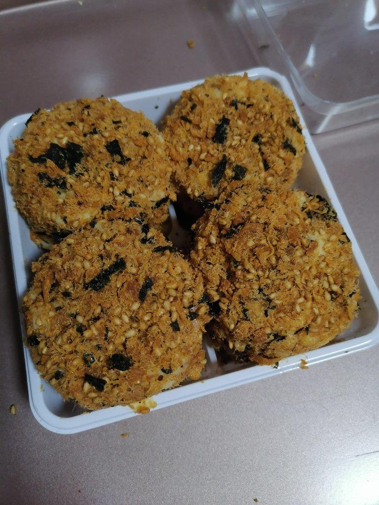 美味海苔肉松小贝