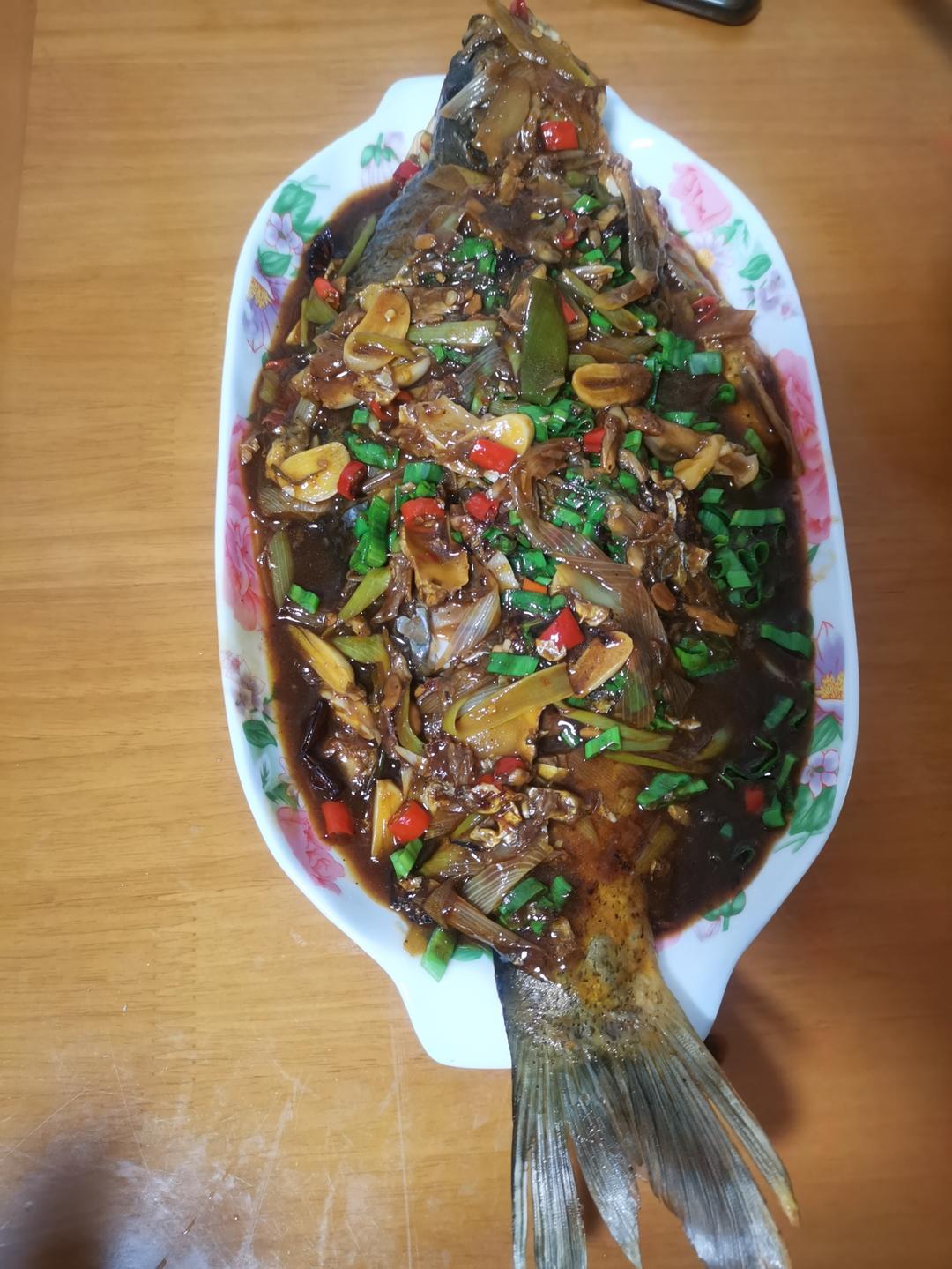 红烧鲈鱼