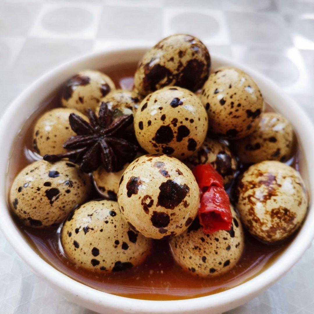 喜欢美食的兔子做的五香卤鹌鹑蛋