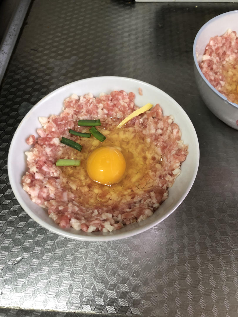 鸡蛋肉饼汤