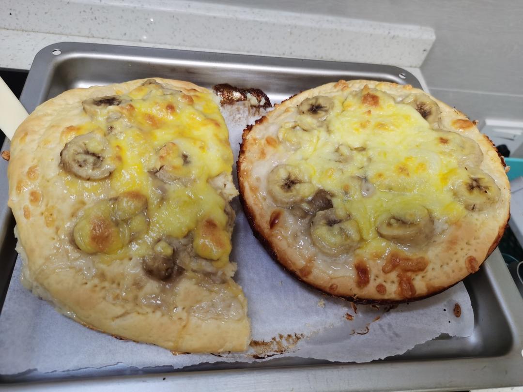 含宣软饼皮做法、自己在家也能做出馅料十足、超拉丝的美味诱人披萨