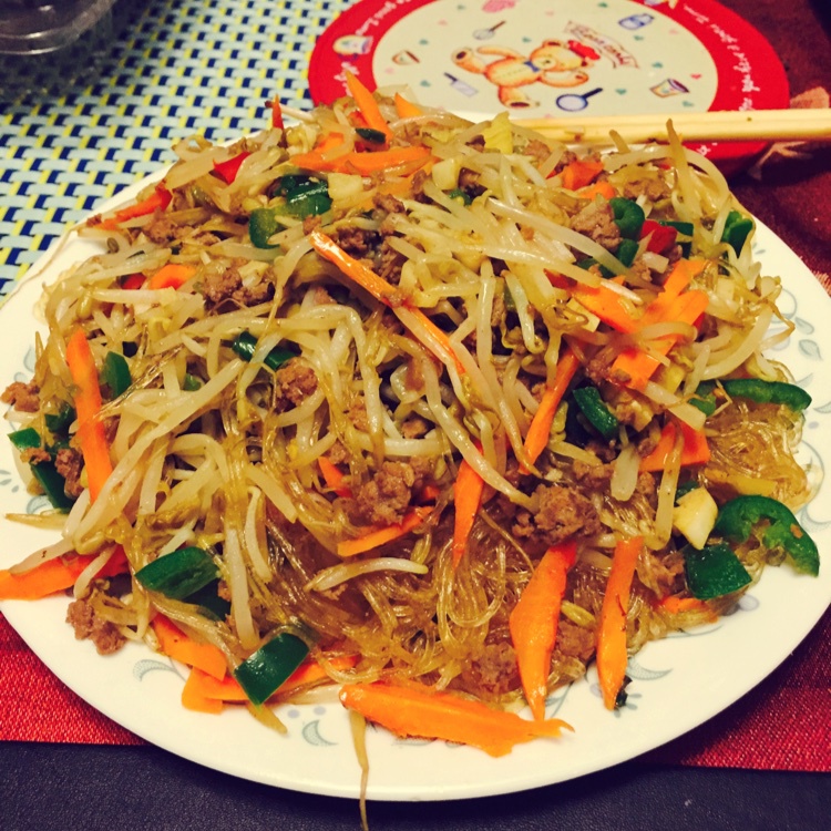 豆芽炒粉丝