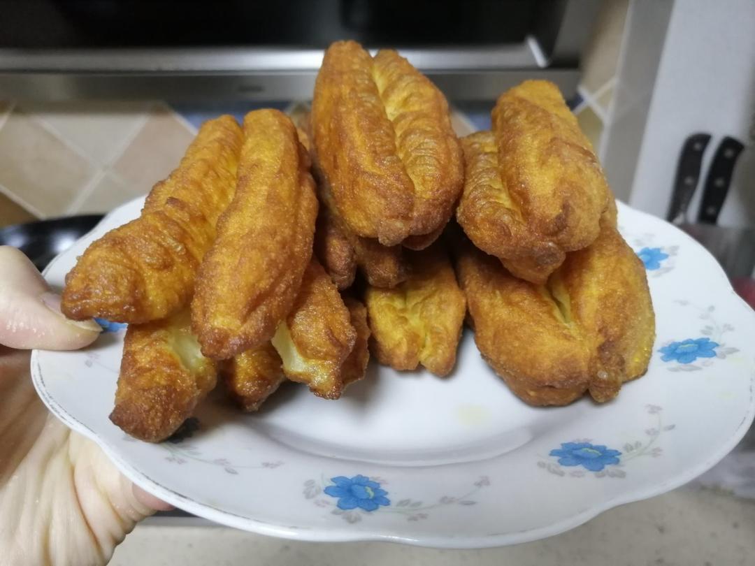 酥软小油条（早餐）